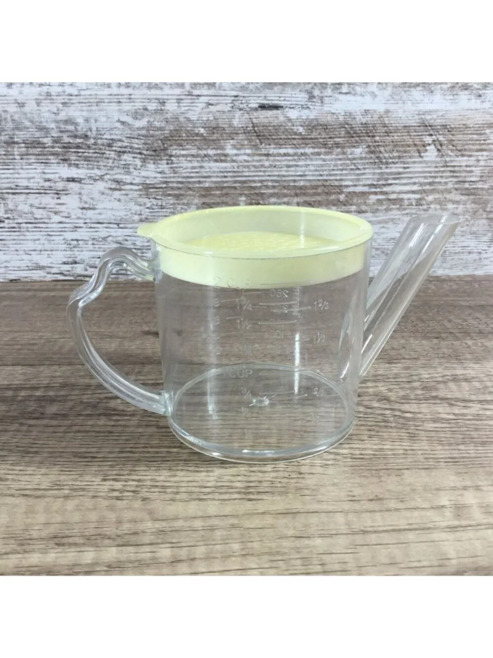 Vintage Fat Separator Plastic Measuring Cup For Gravy & Soups with Strainer Lid